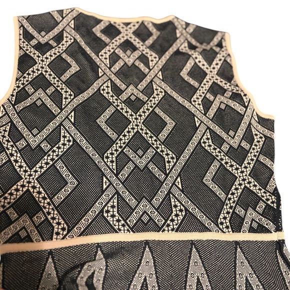 BCBG Maxazria peplum top S - Picture 2 of 7